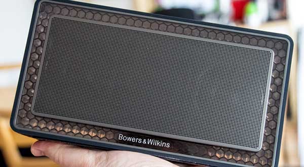 bw evi 21 10 14 - B&W T7: speaker Bluetooth portatile "hi-end"