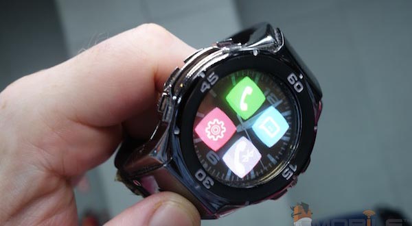 halo evi 09 10 2014 - Halo: smartwatch con display OLED trasparente