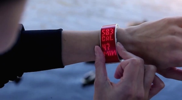 klatz 15 10 2014 - .klatz: smartwatch con chiamate da cellulare