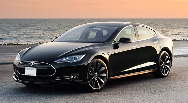 tesla evi 03 10 14 - Tesla: macchina elettrica senza pilota nel 2015