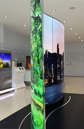 lg 111 15 09 2015 - LG: OLED 111" Wave e TV con schermi sui due lati